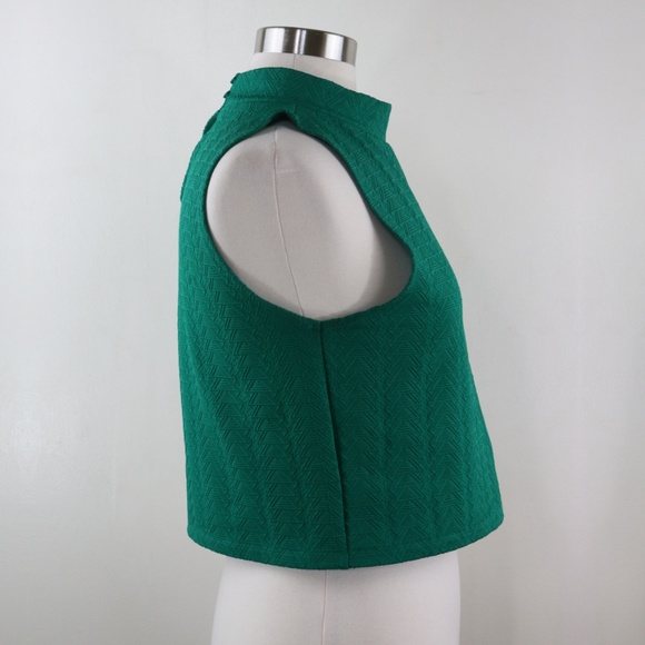 H&M Green Pattern Crop L Top - Picture 4 of 8